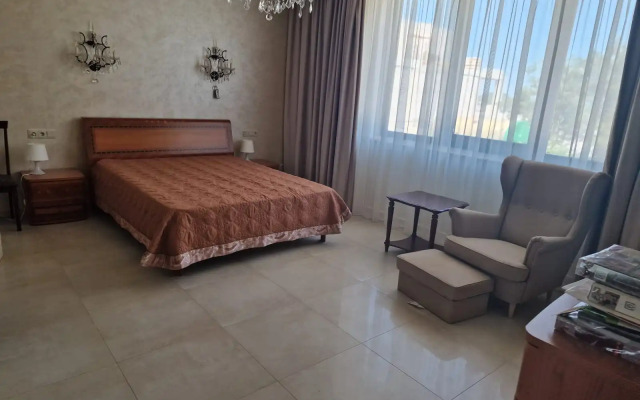 Etazh v elitnom dome Private house