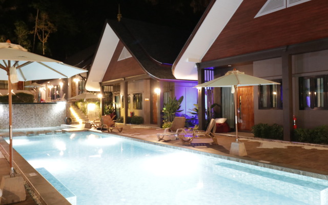 The Scene Cliff View Villas Hotel