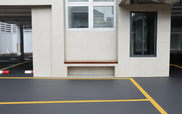 Отель UTD8 Hotel & Residence