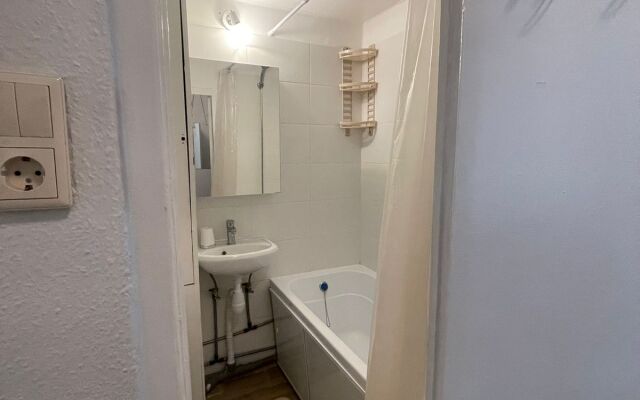 Zarevy Proyezd 5k1 Flat
