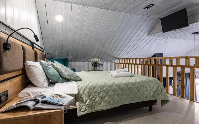 Частный  Дом с баней в поселке бизнес-класса