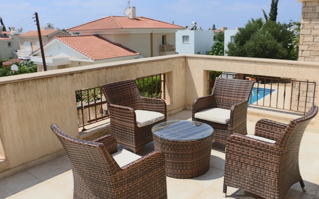 Camelot Villa