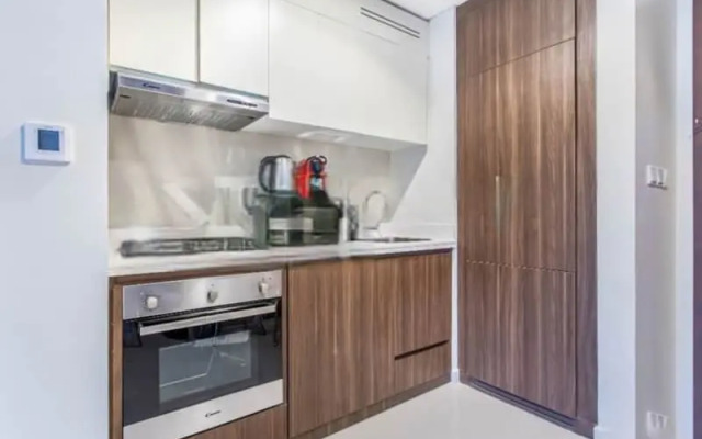 Reva 1BR by Live Well Apartments