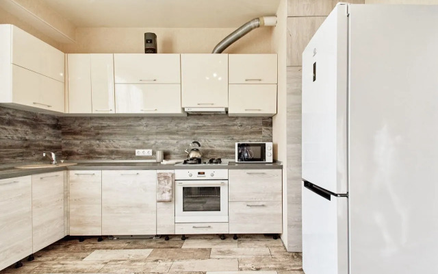 Na Lunacharskogo 5 Flat