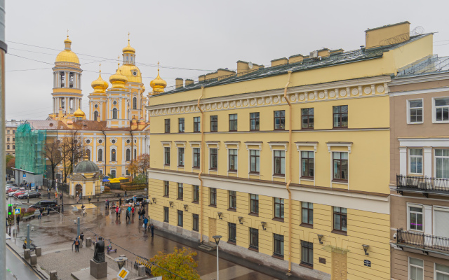 Solo Na Vladimirskoy Ploshchadi Guest house