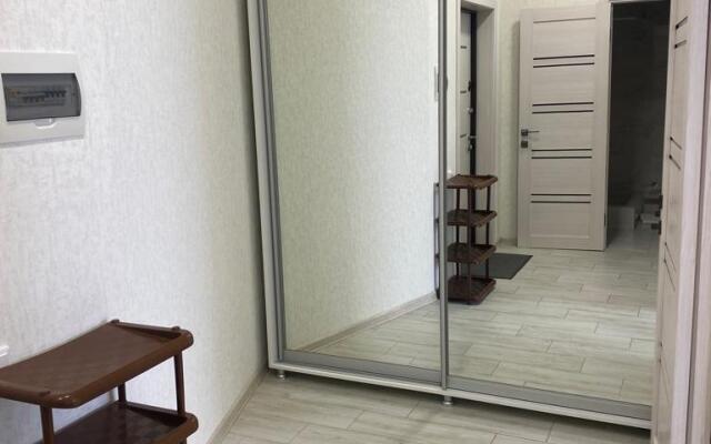U Morya. Pervaya Liniya Apartments