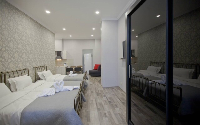 Metekhi Corner Apartments