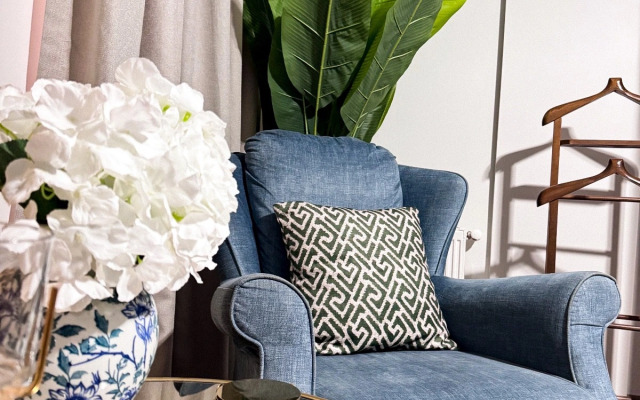 Villa Entire house with courtyard