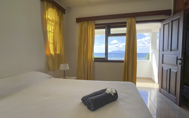 Ocean View Villa - Beauvallon Villas