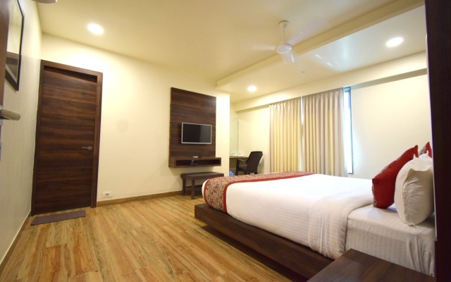 Pari Hotel