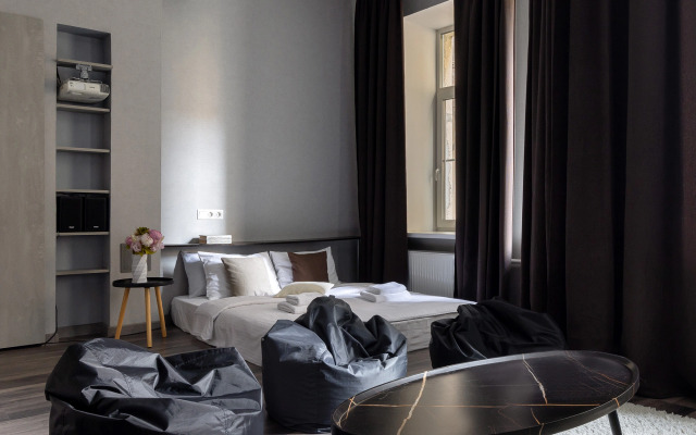 Апартаменты с кинотеатром  на Чернышевской