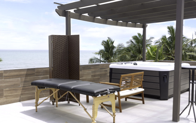 Serenity Residences & Spa, Kokrobite Beach Hotel