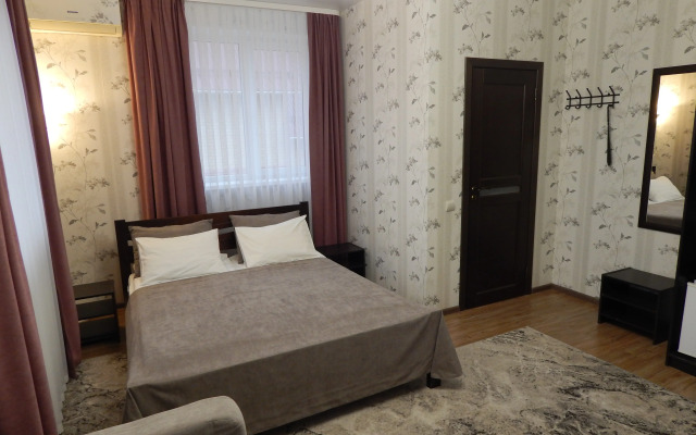 Dinastiya Guest House