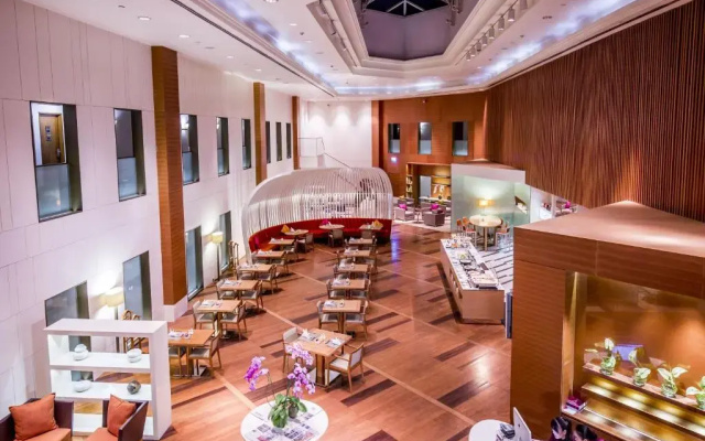 Crowne Plaza Bangkok Lumpini Park by IHG
