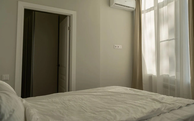 Yevrotreshka na Rakhmaninova Flat