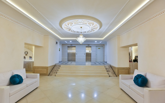 Orient Star Varahsha Hotel