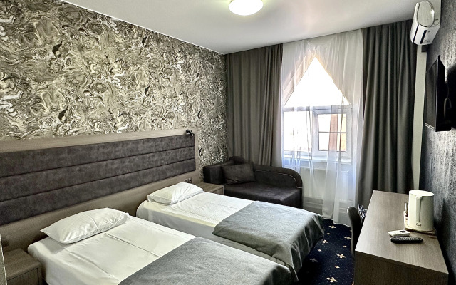 7 Nebo Hotel