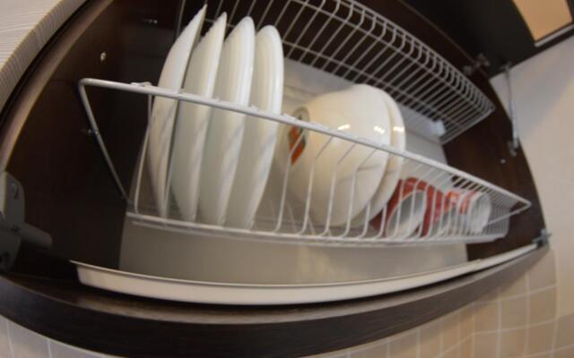 Апартаменты Лучшая однушка на Крайнова 3а