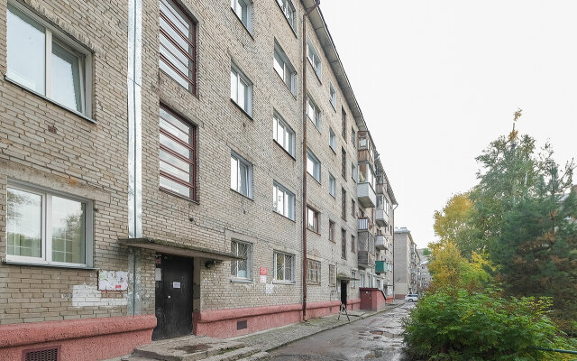 Kvartirka-nsk Na Blyukhera 65 Apartments