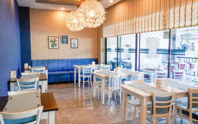 Отель Istanbul Beach