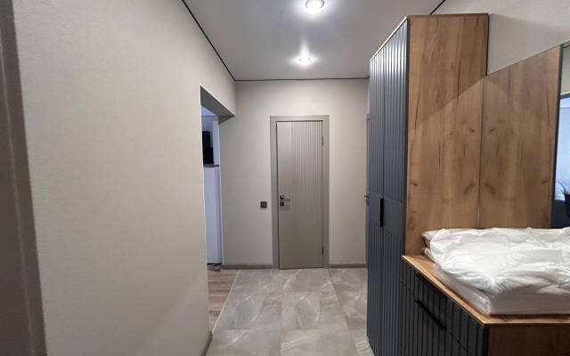 Shikarnaya Flat