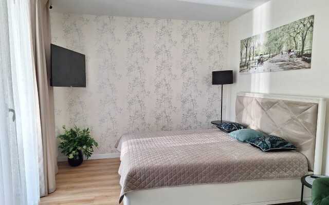 U Berega Morya s Vidom Na Park  Apartments