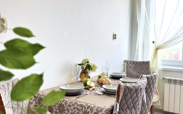 Na Ulitse Kashtanovaya Alleya 169 Flat