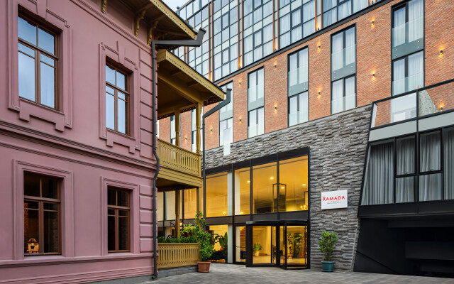 Отель Ramada By Wyndham Tbilisi Old City