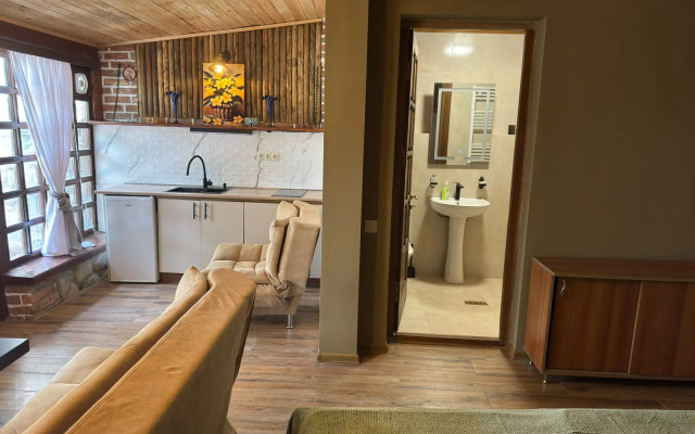 Safari House Hotel