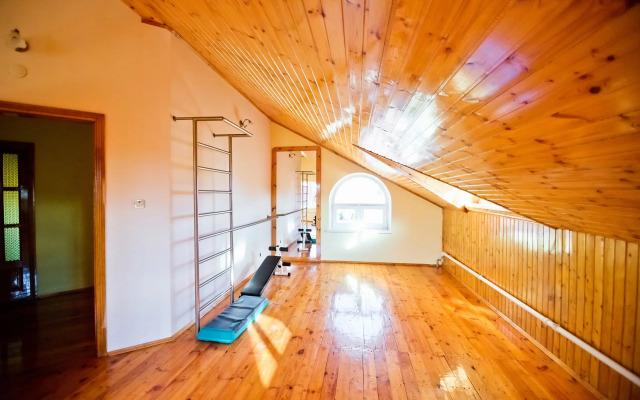 Bolshoy Kottedzh Dlya Vashikh Meropriyatiy Private House