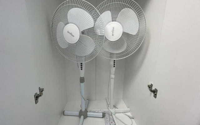 Квартира 4-х комнатная на 10-х у пляжа с озером