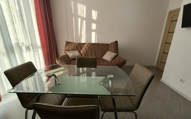 U Plyazha Admiralskaya Laguna V Zhk Lazurny Flat