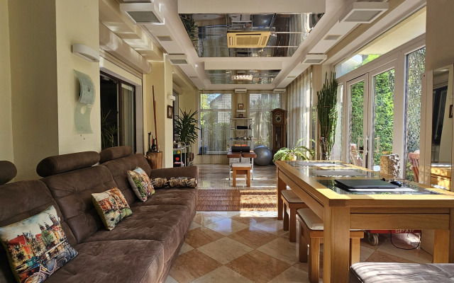 V tsentre Uyutny spa Guest house