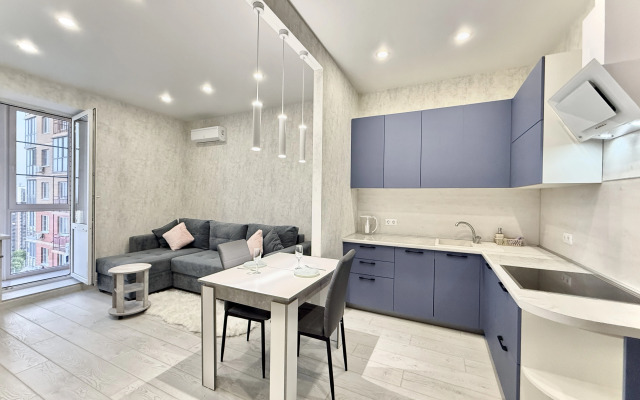 Shikarnaya S Neveroyatnym Vidom Na Volgu I Gorod Flat