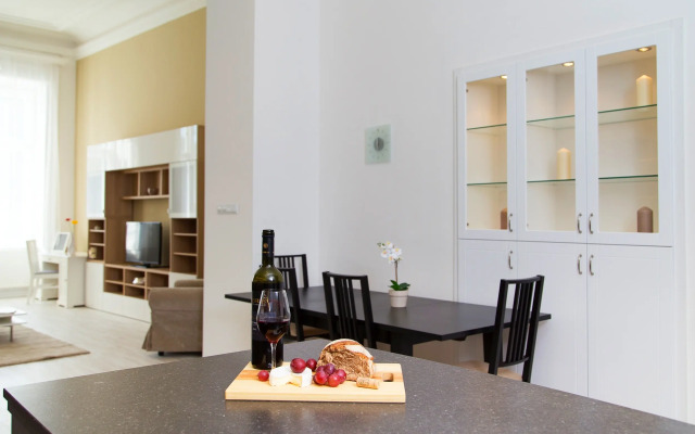 Luxury With Danube View Apartments