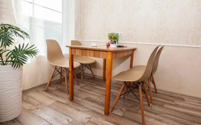 More Rooms na Marsovom Apartment