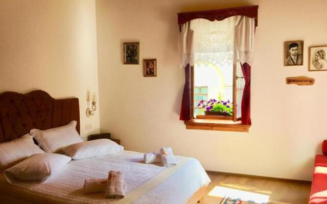 Bineri Hotel