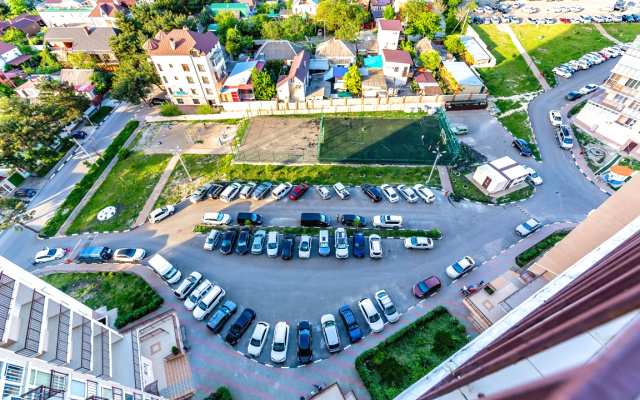 Ulucsennye trehkomnatnye apartamenty s terrasoj