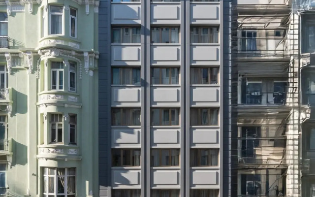 Crestium Hotel Prime Square