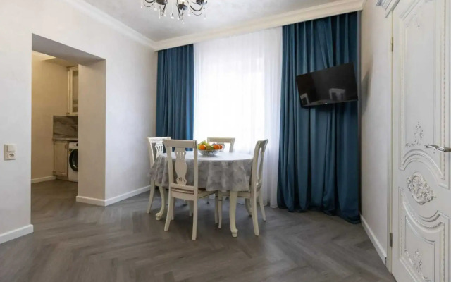 Na Ulitse Krasnoy 7 Flat