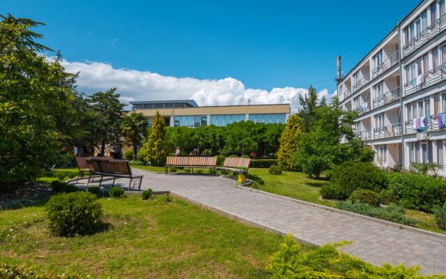 Kurortny Hotel Atelika Voskhod 2**