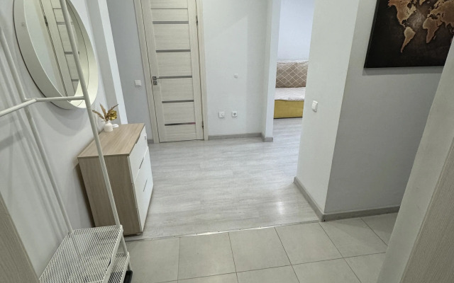Dvuhkomatnaya Okolo "Megi" Na Prospekte Pobedy 139ak2 Flat