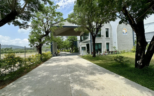 The Titie Halo1 Apartments