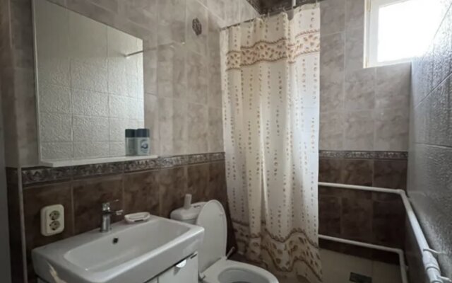 Nana Guest House