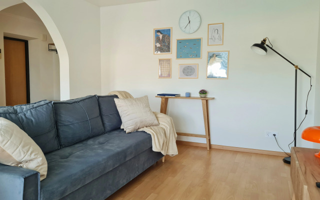 Prostornaya Tryoshka Blizko K Tsentru Flat