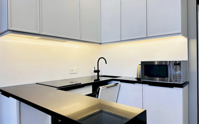 Квартира Люкс с террасой на 14 этаже у моря