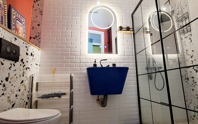 Mtrediani Art Rainbow Apartments