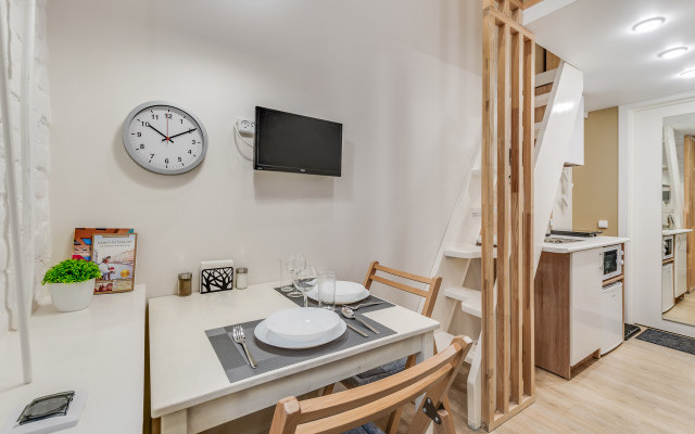 Апартаменты Лебедев Лофт на Невском 158 (3)