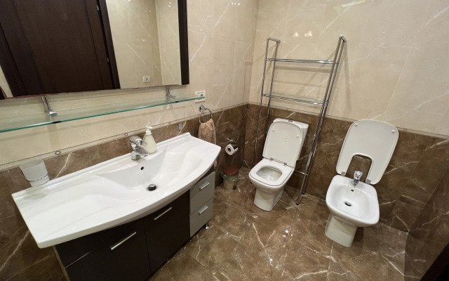 3-Komn. Na Severnom Prospekte Nedaleko Ot Opery,hh610 Flat