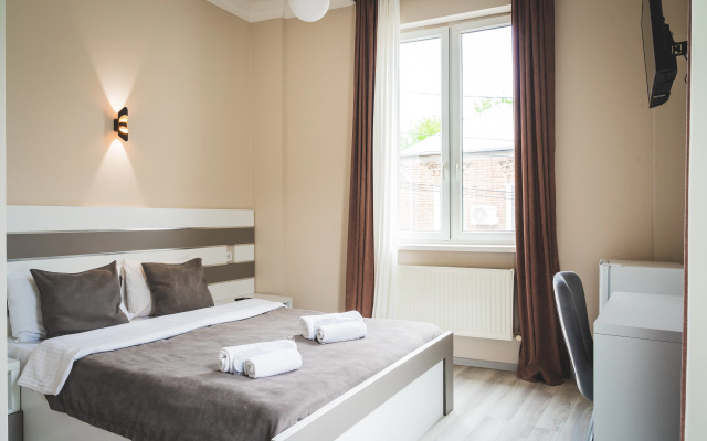 White House Mini-Hotel